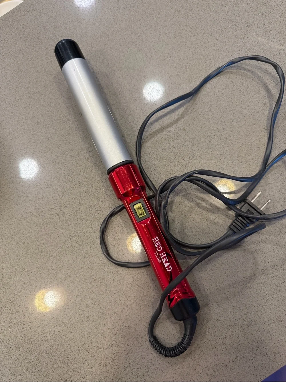 Bed Head Curlipops 1.25” Tourmaline Ceramic Curling Wand Red Hair Styler